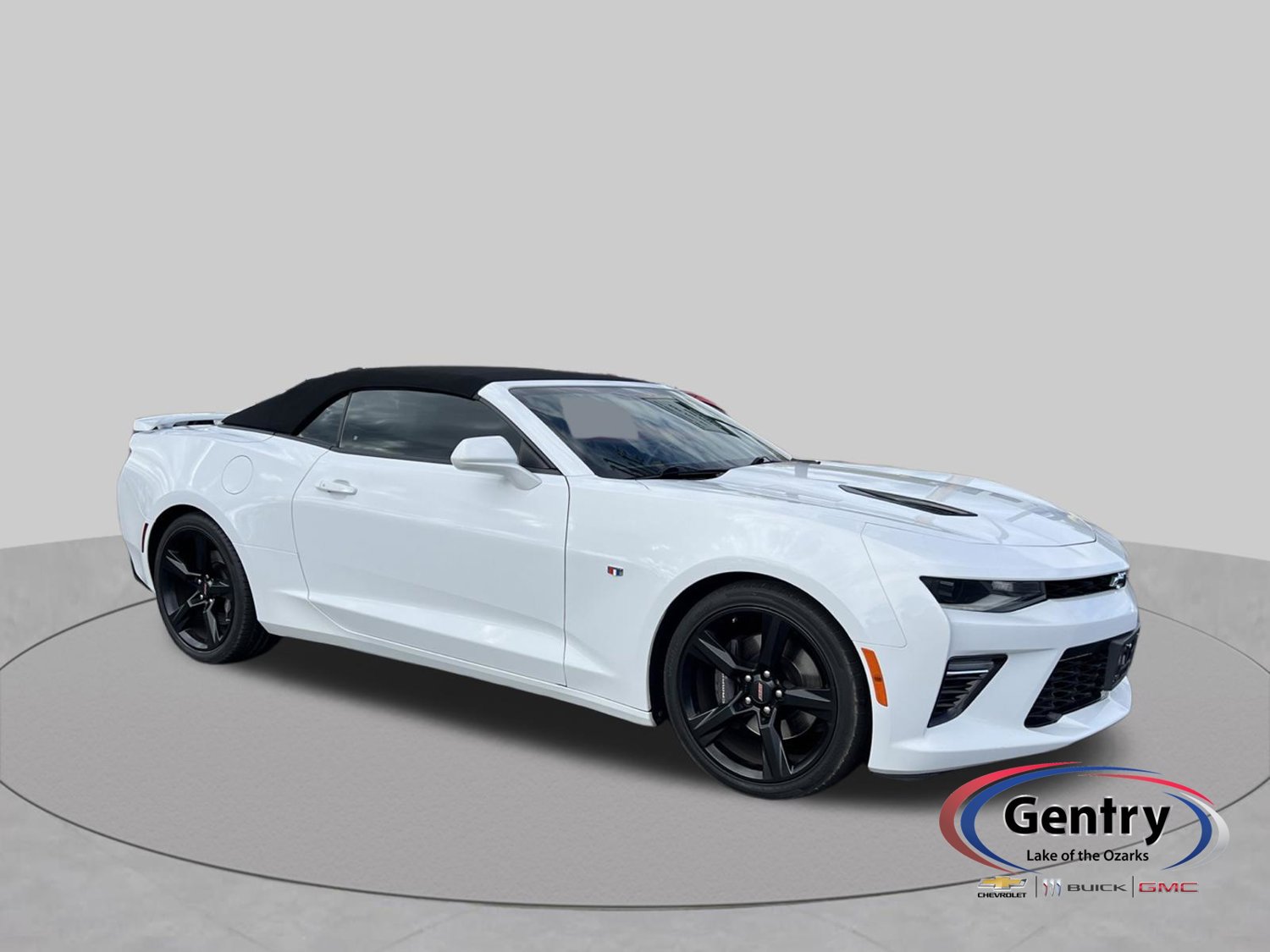 Used 2018 Chevrolet Camaro SS RWD image 7