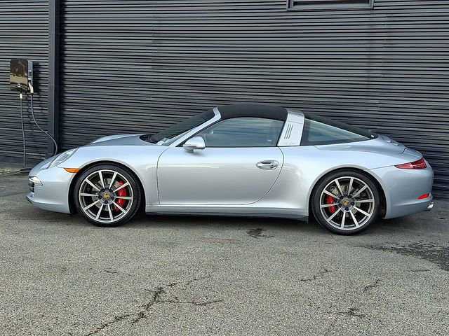 Certified 2015 Porsche 911 Targa 4S image 2