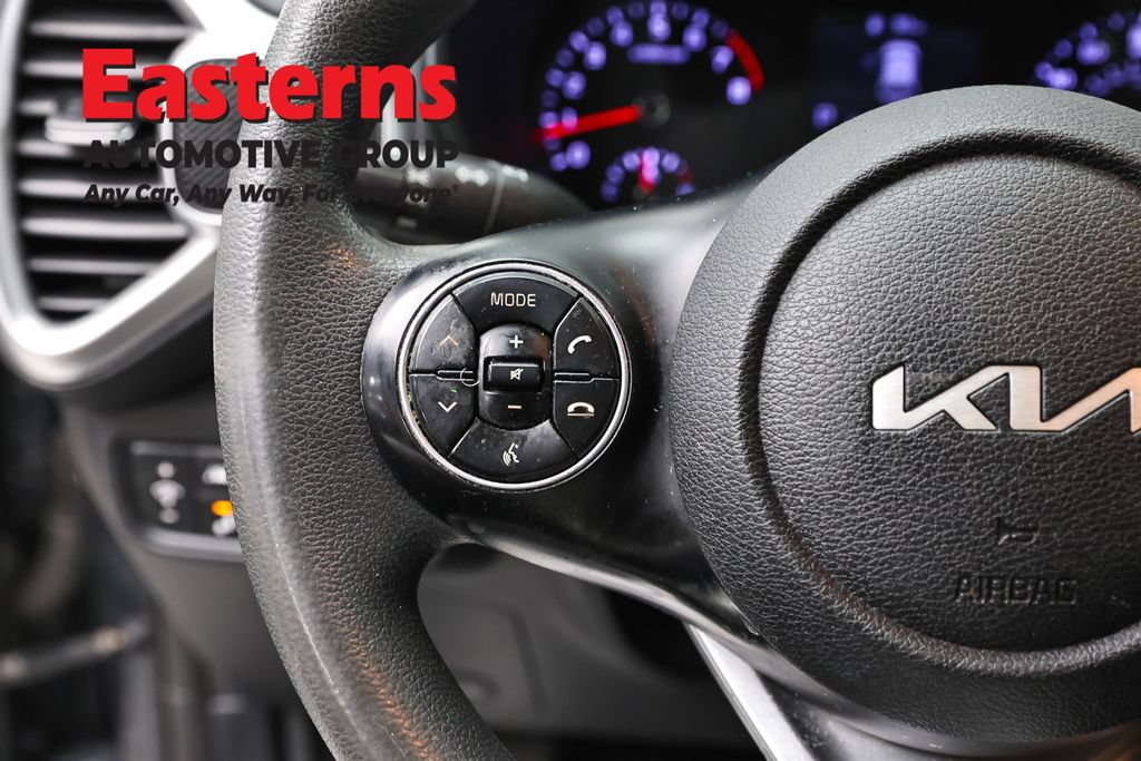 Used 2022 Kia Soul LX w/ Technology Package FWD image 15