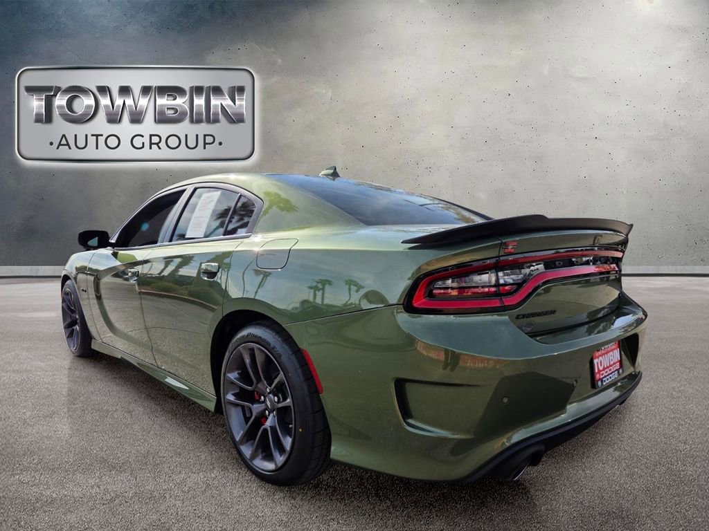Used 2023 Dodge Charger R/T w/ Performance Handling Group RWD image 7