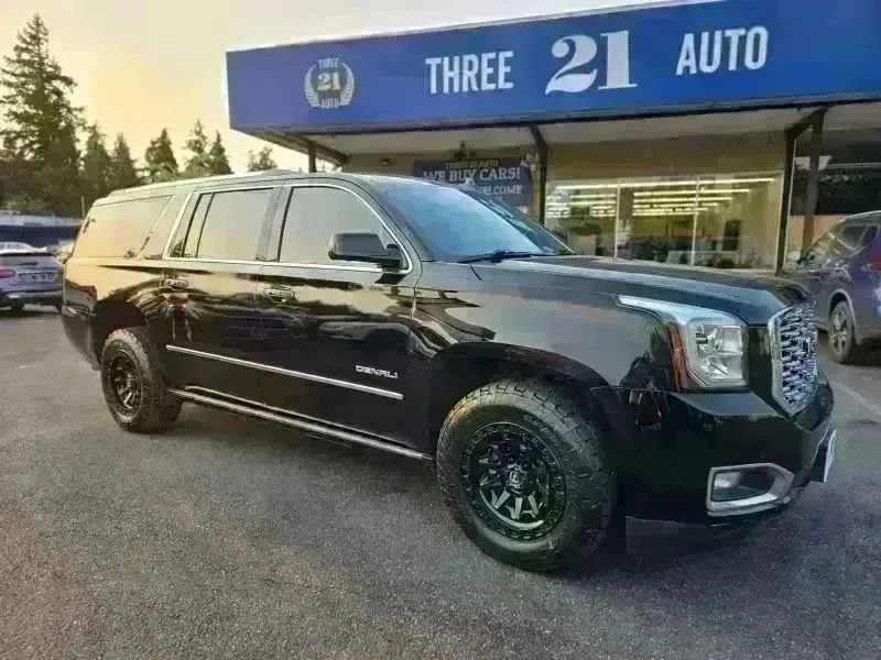 Used 2018 GMC Yukon XL Denali w/ Denali Ultimate Package AWD/4WD image 35
