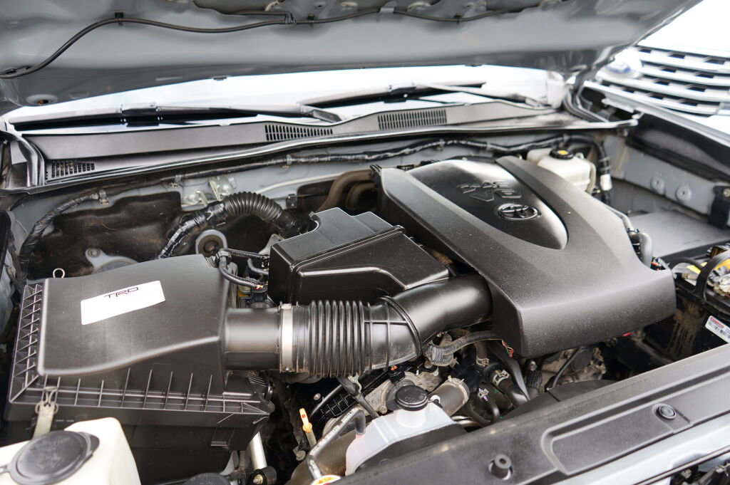 Used 2019 Toyota Tacoma TRD Off-Road w/ TRD Premium Off Road Package image 9