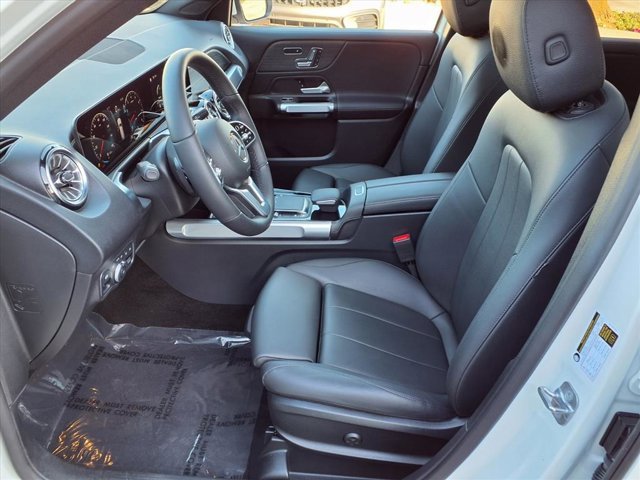 Used 2023 Mercedes-Benz GLB 250 image 13