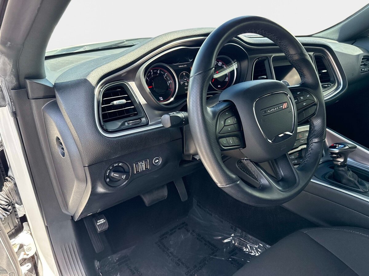 Used 2021 Dodge Challenger GT RWD image 11