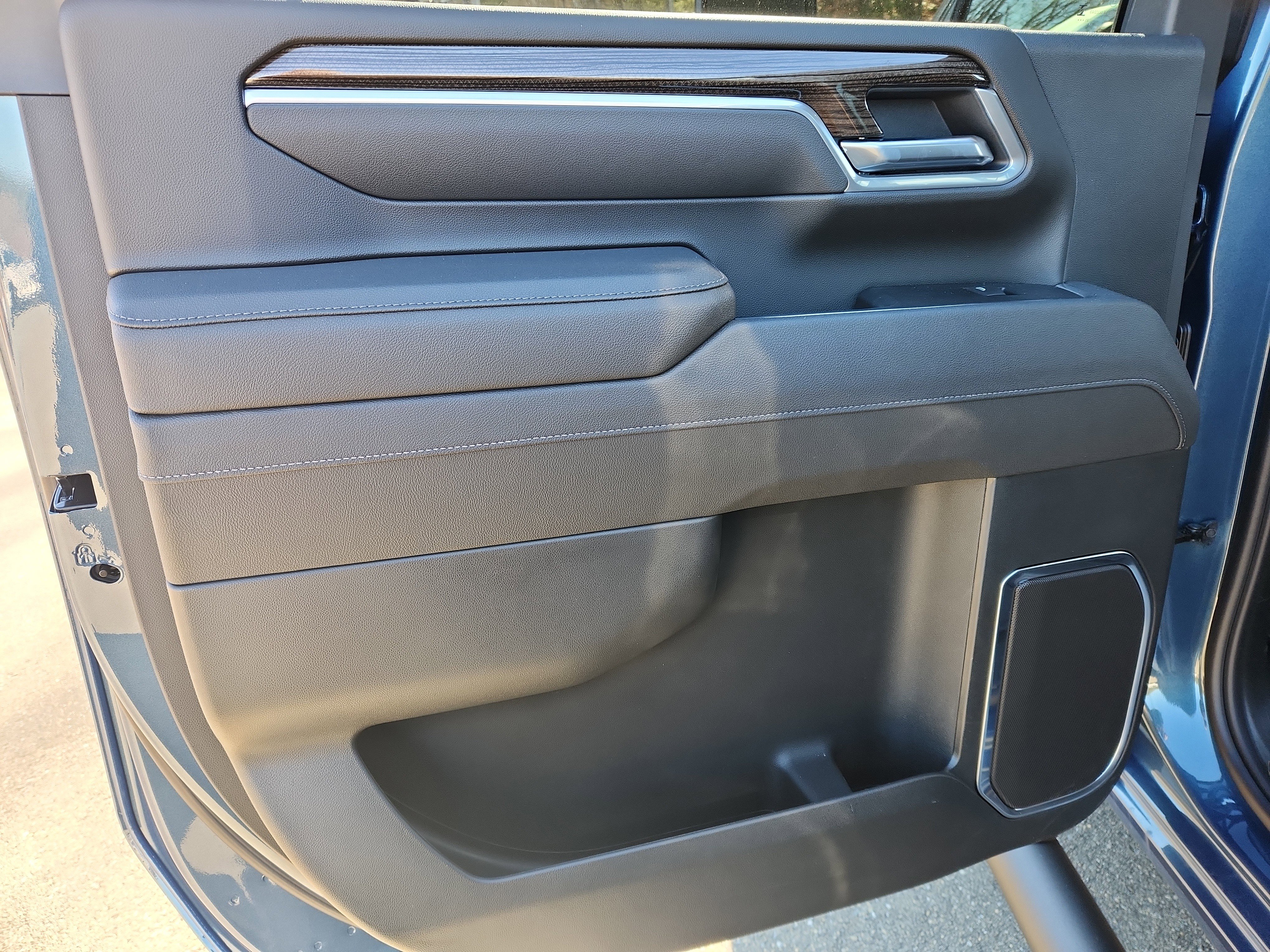 Used 2026 Chevrolet Silverado 2500 LT w/ Trail Boss Package image 39