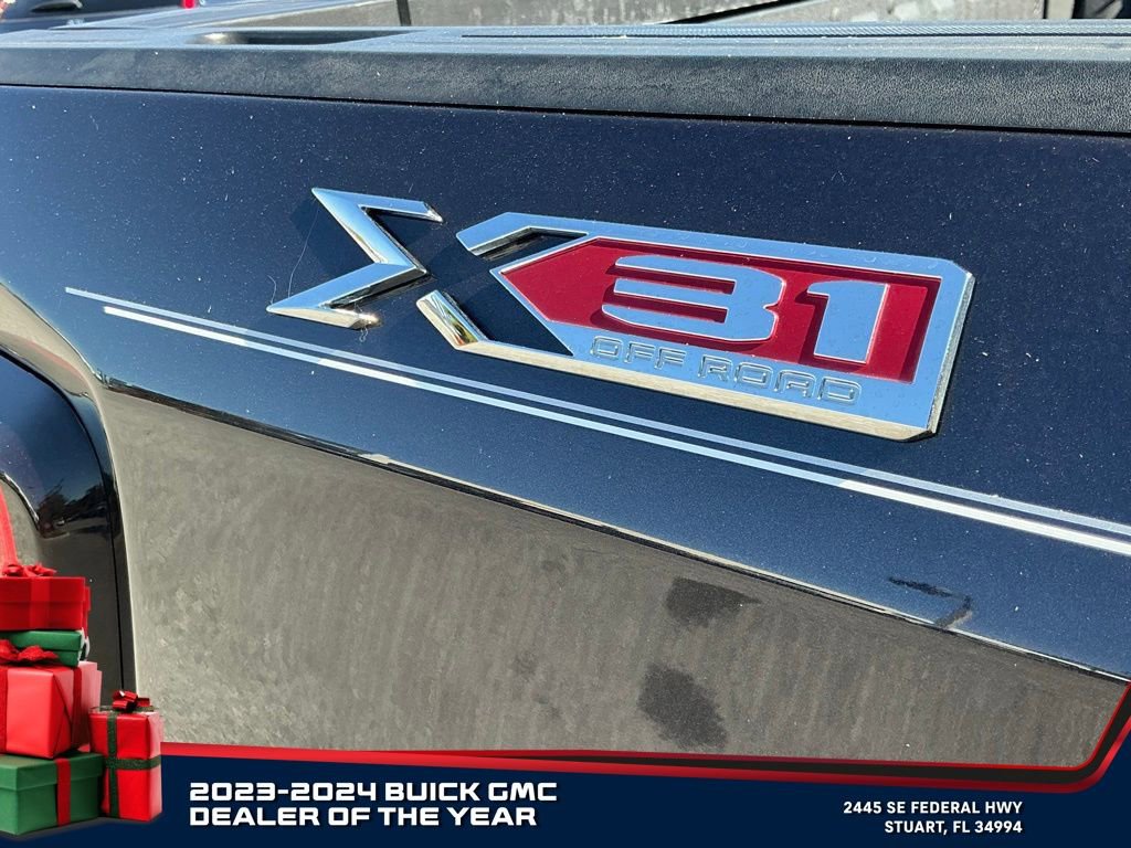 Used 2022 GMC Sierra 1500 SLT w/ SLT Premium Plus Package image 21