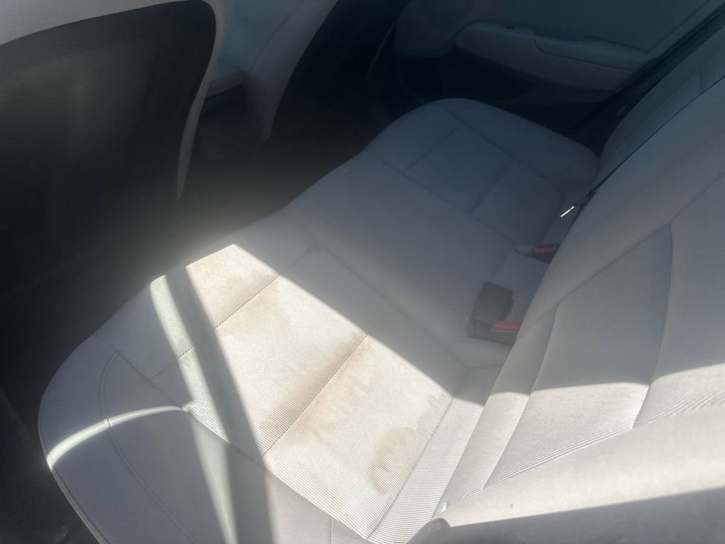 Used 2017 Hyundai Elantra SE FWD image 14