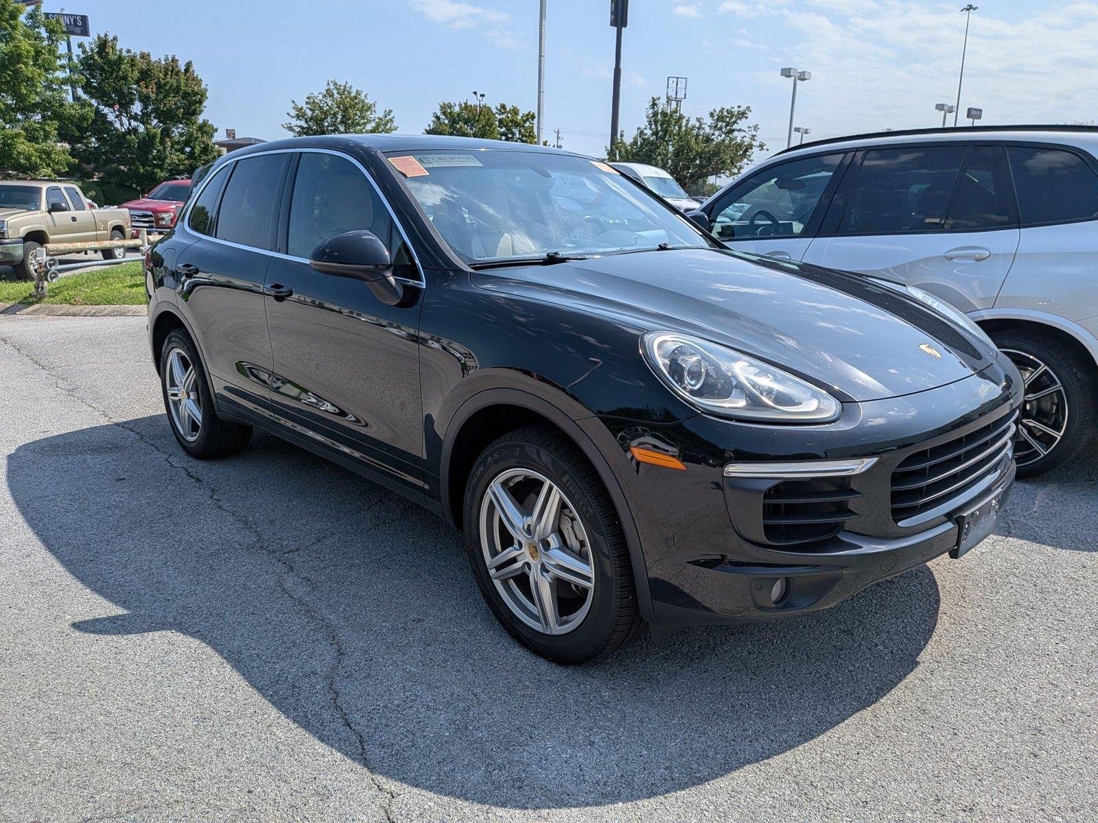 Used 2017 Porsche Cayenne S AWD/4WD image 43