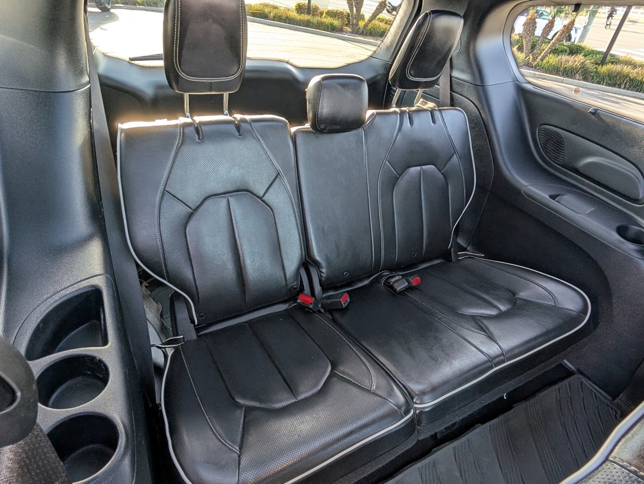 Used 2020 Chrysler Pacifica Limited w/ Advanced Safetytec Group image 6