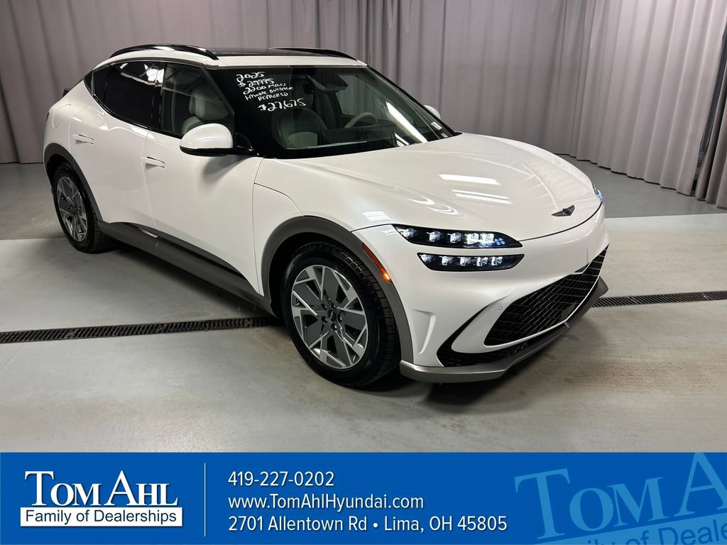 Used 2025 Genesis GV60 RWD image 1