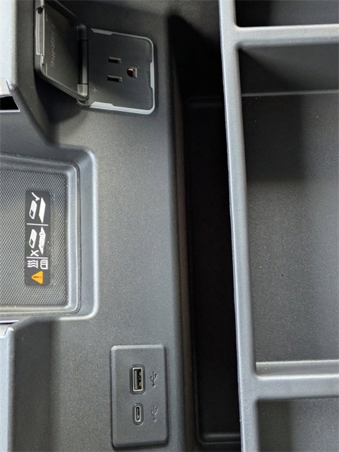 Used 2023 Chevrolet Silverado 1500 High Country w/ High Country Premium Package image 24