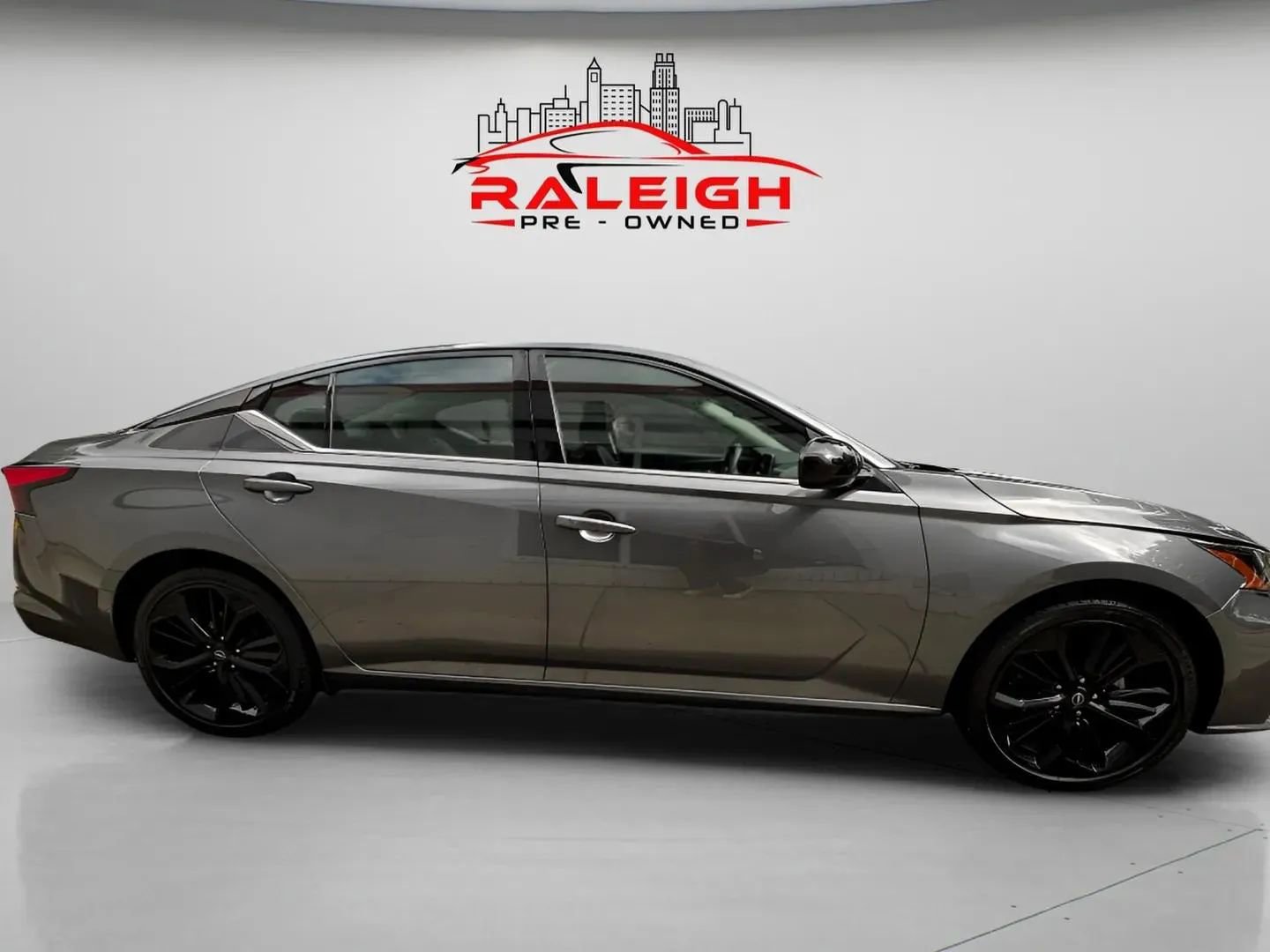 Used 2024 Nissan Altima 2.5 SR image 7