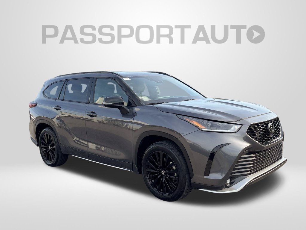 Certified 2025 Toyota Highlander XSE AWD/4WD image 10