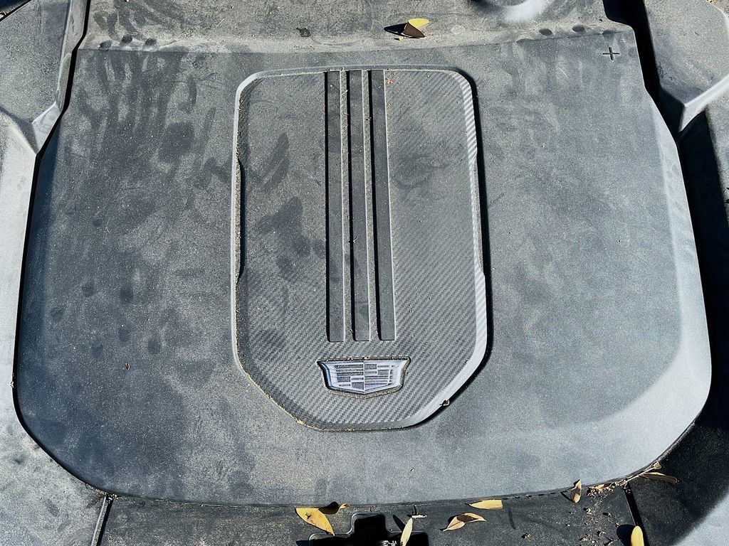 Used 2024 Cadillac Lyriq Luxury w/ LPO, Floor Liner Package AWD/4WD image 10