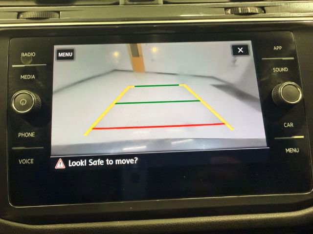 Used 2020 Volkswagen Tiguan S AWD/4WD image 37