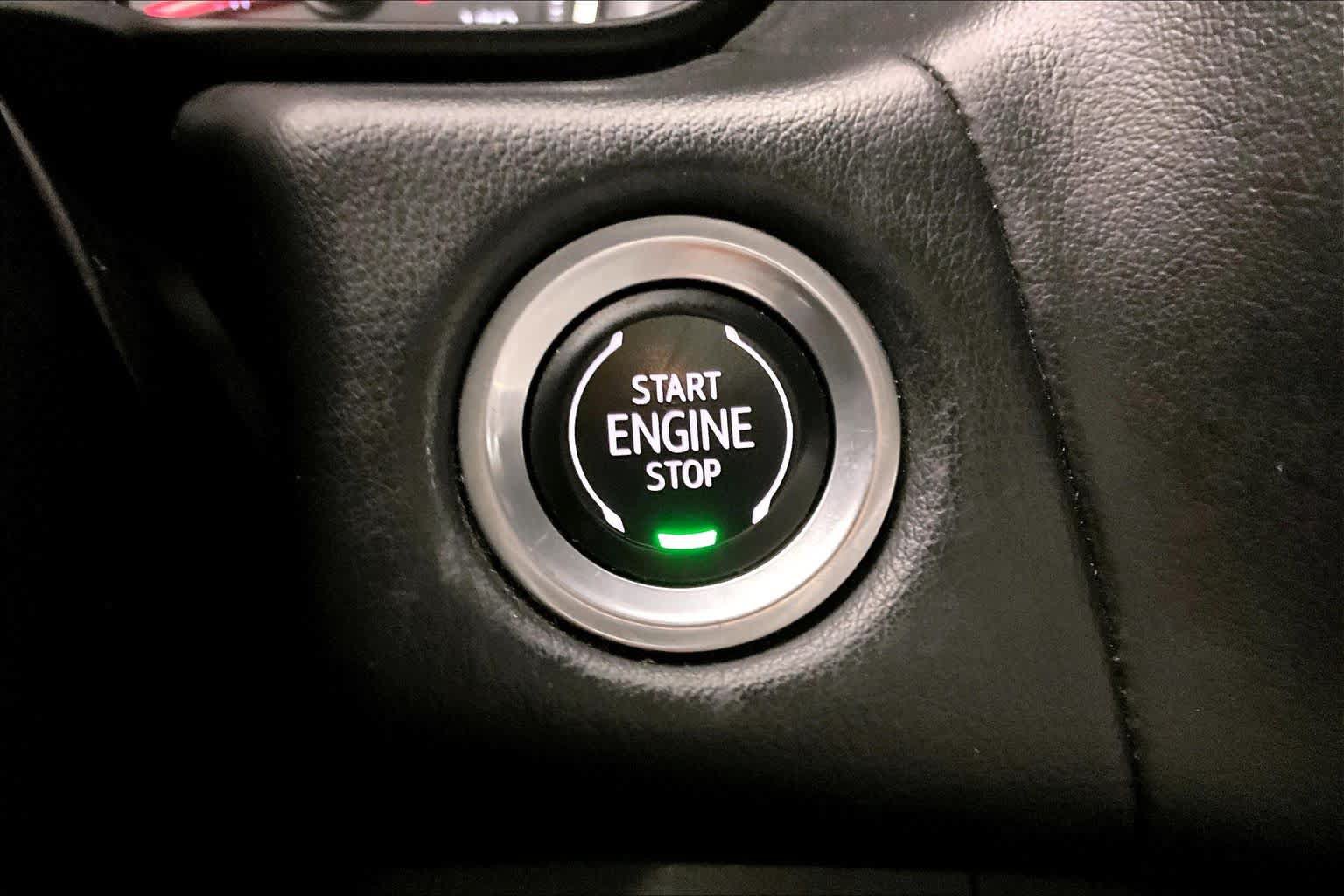 Certified 2021 Chevrolet Tahoe LT RWD image 33