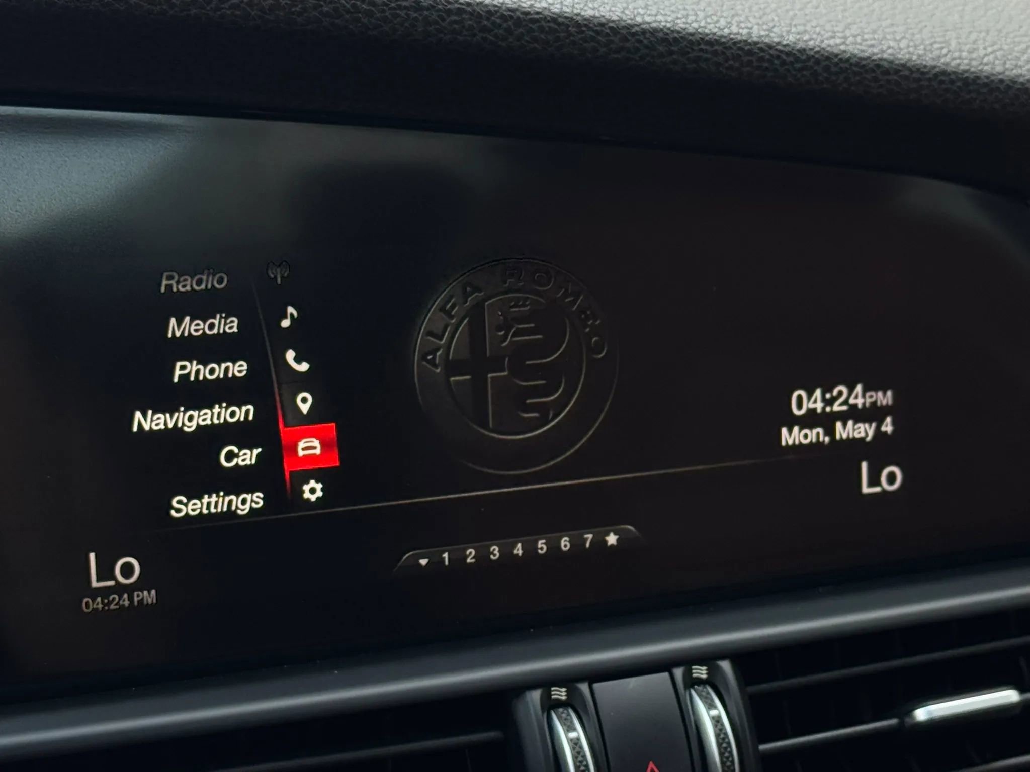 Used 2019 Alfa Romeo Giulia Ti Sport w/ Quick Order Package 22U Sport RWD image 35
