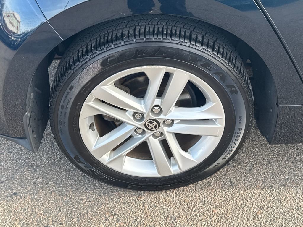 Used 2021 Toyota Corolla SE image 42