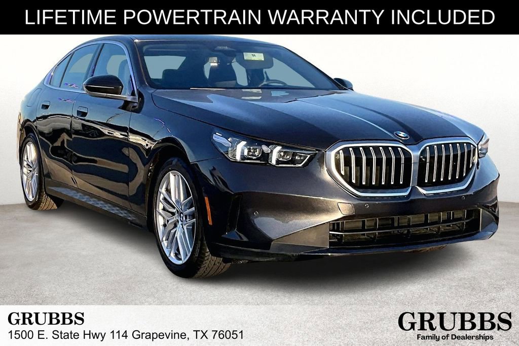 Used 2025 BMW 530i xDrive image 1