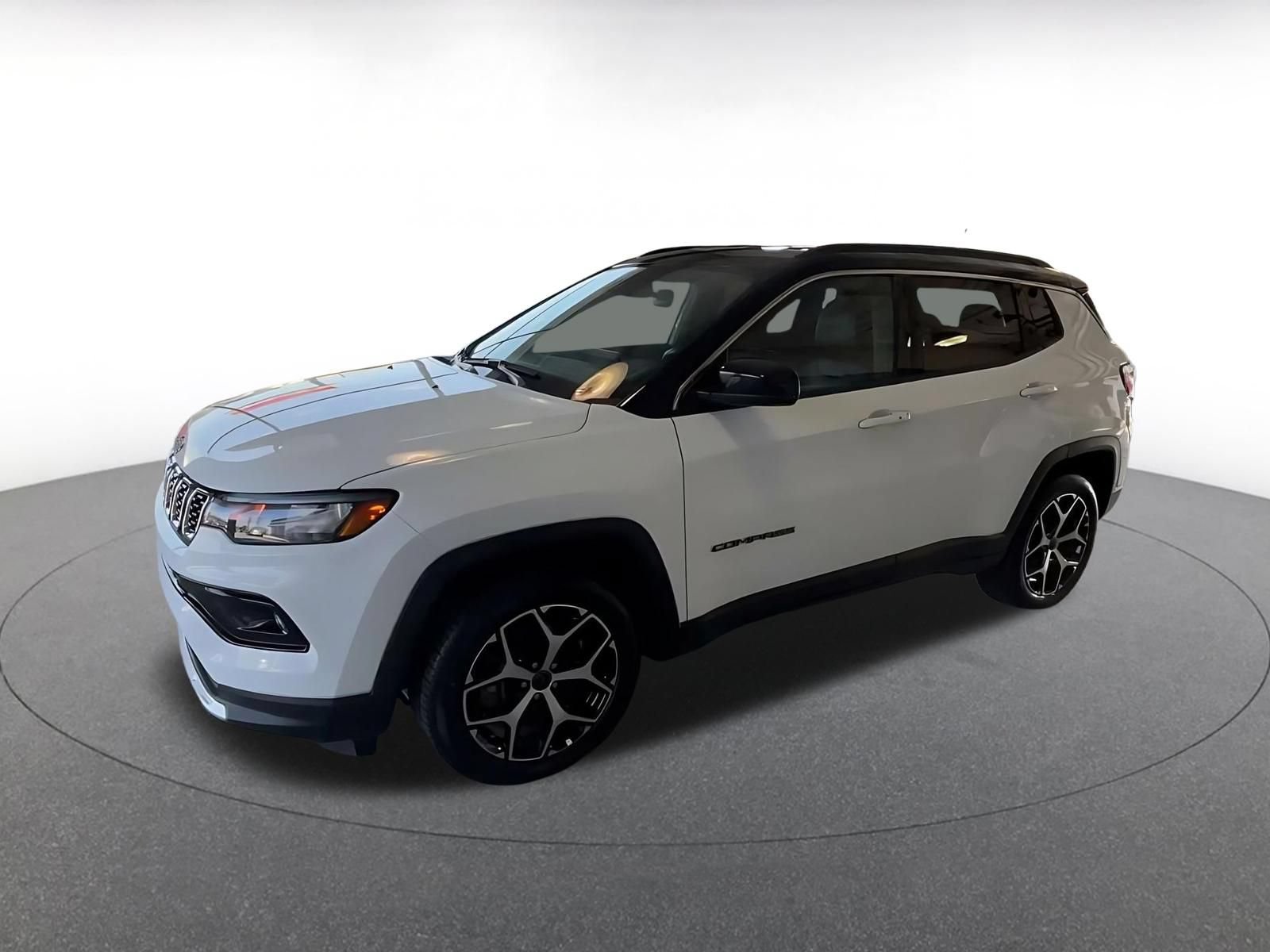 Used 2025 Jeep Compass Limited AWD/4WD image 7