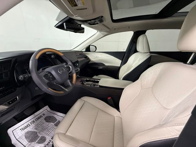Used 2025 Lexus RX 350 FWD image 18