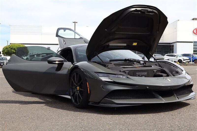 Used 2021 Ferrari SF90 Stradale AWD/4WD image 38