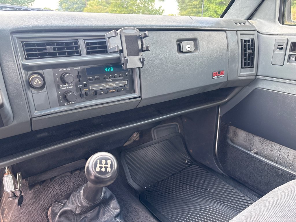 Used 1993 GMC Sonoma 2WD Extended Cab image 14