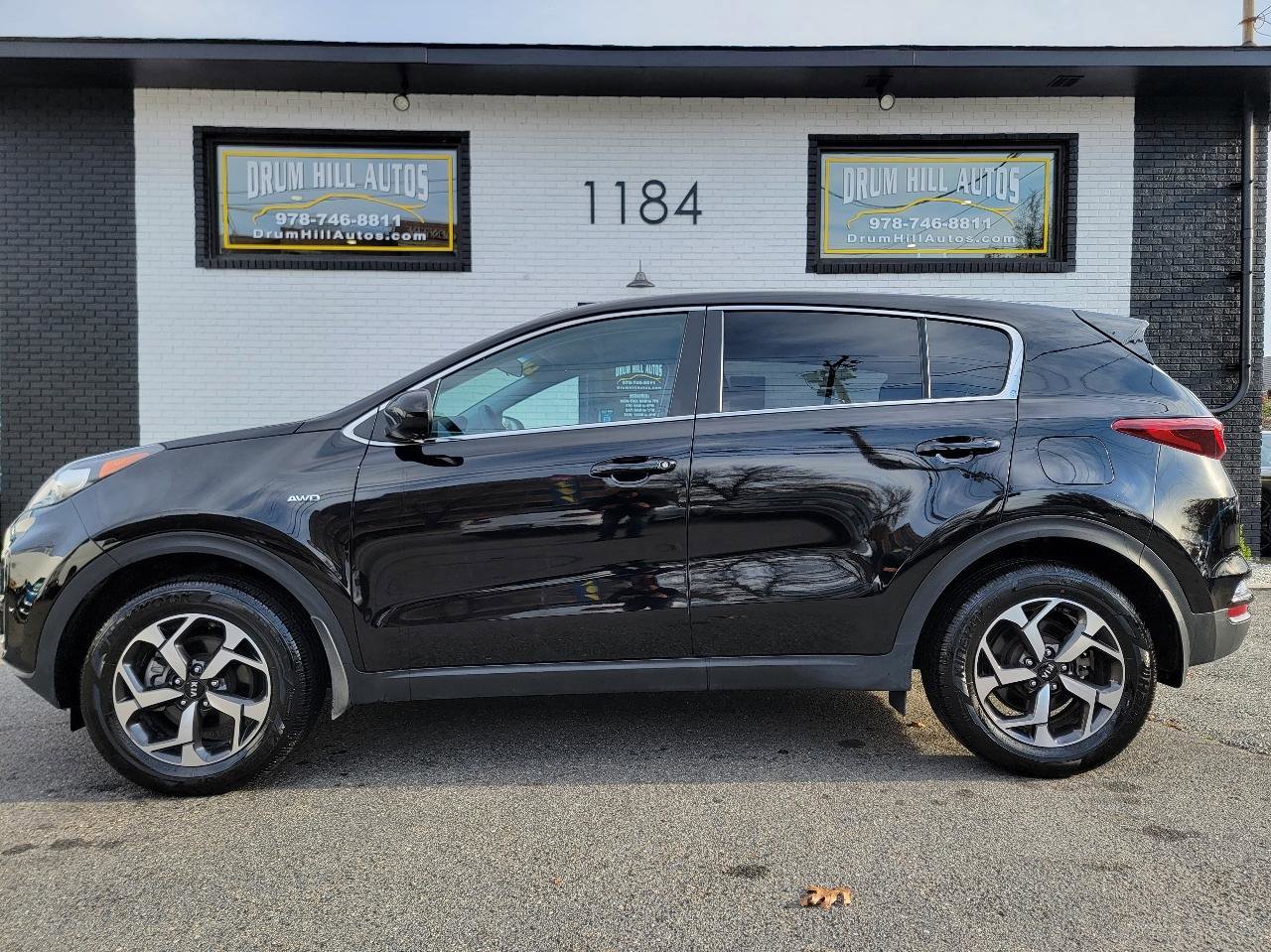 Used 2020 Kia Sportage LX image 2