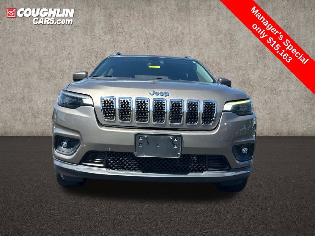 Used 2019 Jeep Cherokee Latitude w/ Popular Appearance Group AWD/4WD image 3