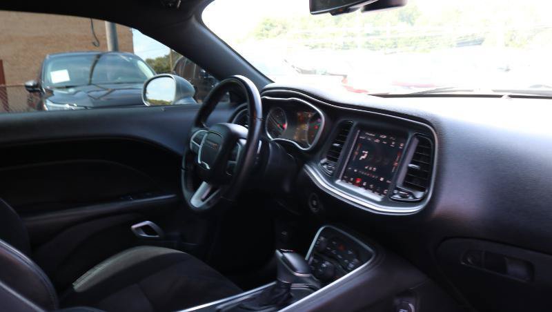 Used 2018 Dodge Challenger R/T Scat Pack w/ Leather Interior Group RWD image 20