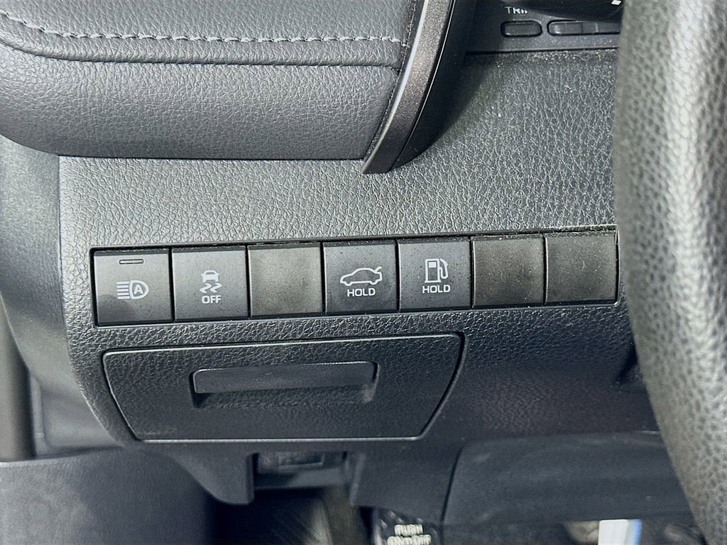 Used 2024 Toyota Camry LE FWD image 21