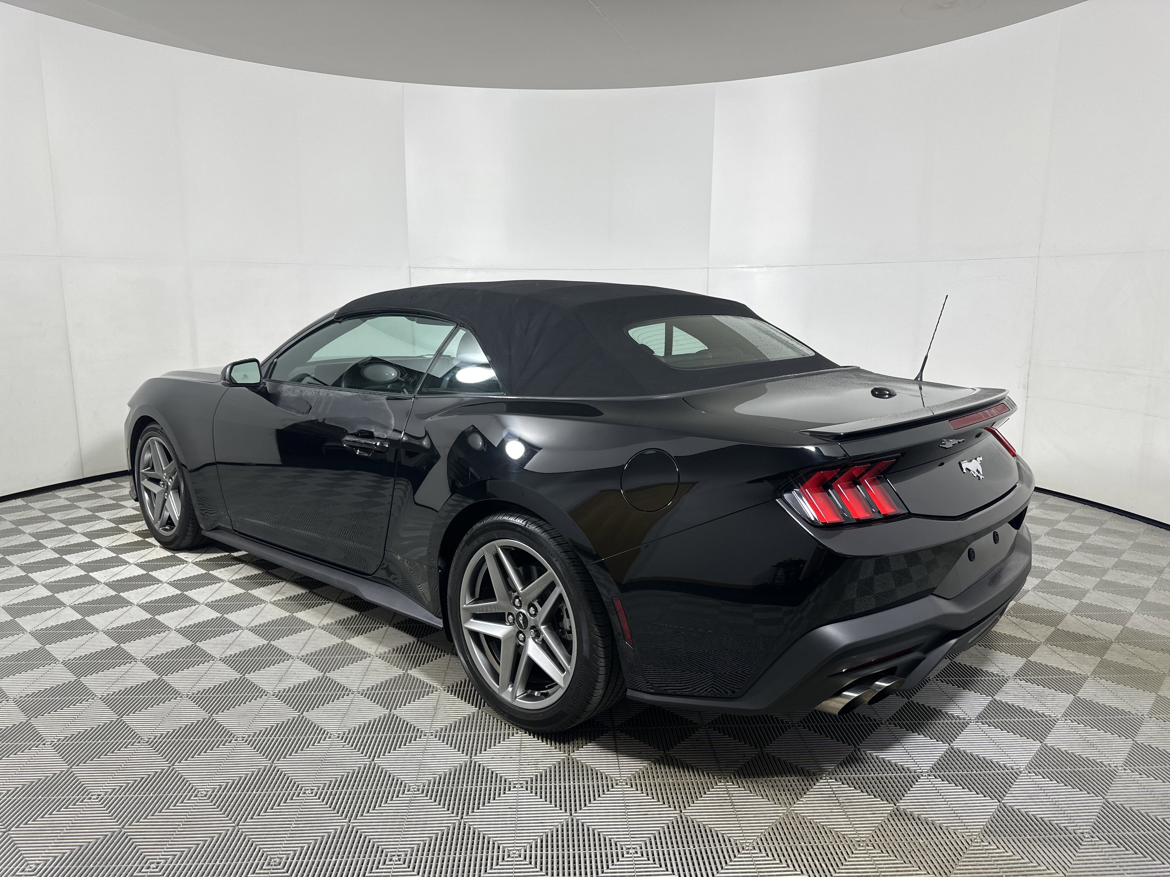 Certified 2024 Ford Mustang Premium image 5