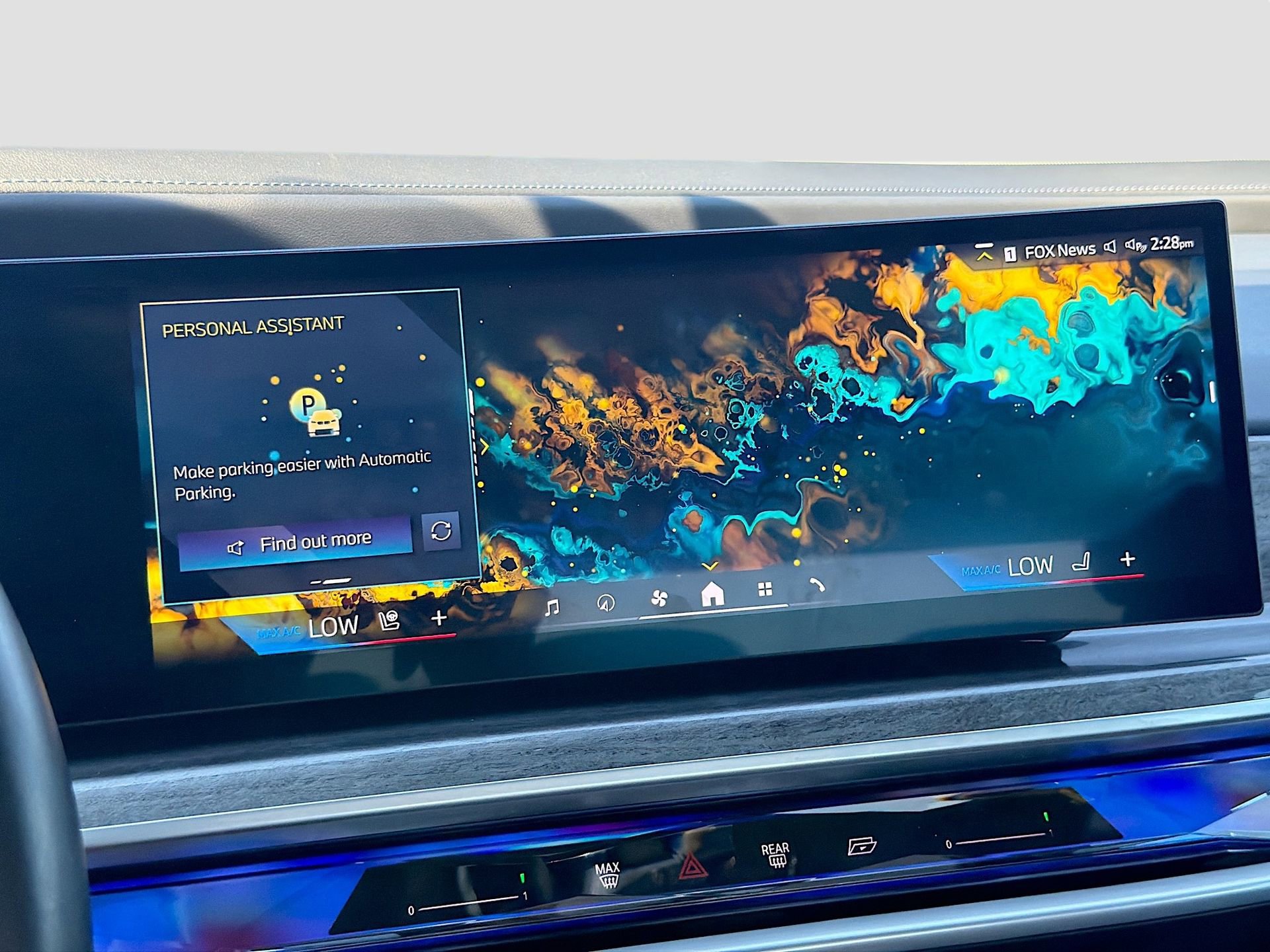 Certified 2025 BMW 740i image 32