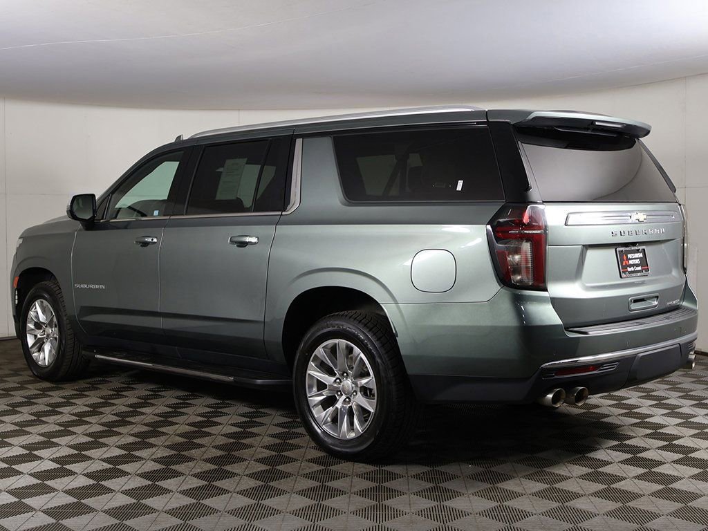 Used 2023 Chevrolet Suburban Premier AWD/4WD image 11