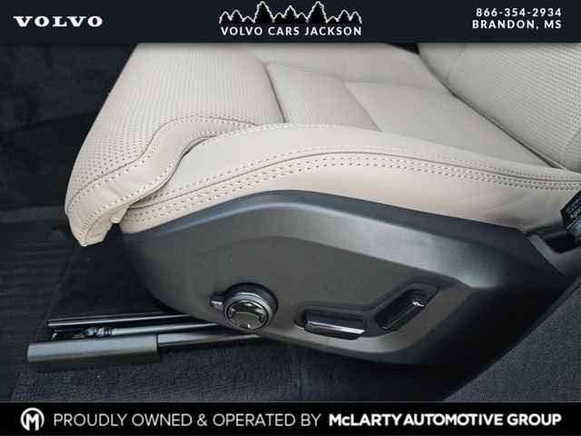 New 2026 Volvo XC90 B6 Ultra w/ Protection Package image 14