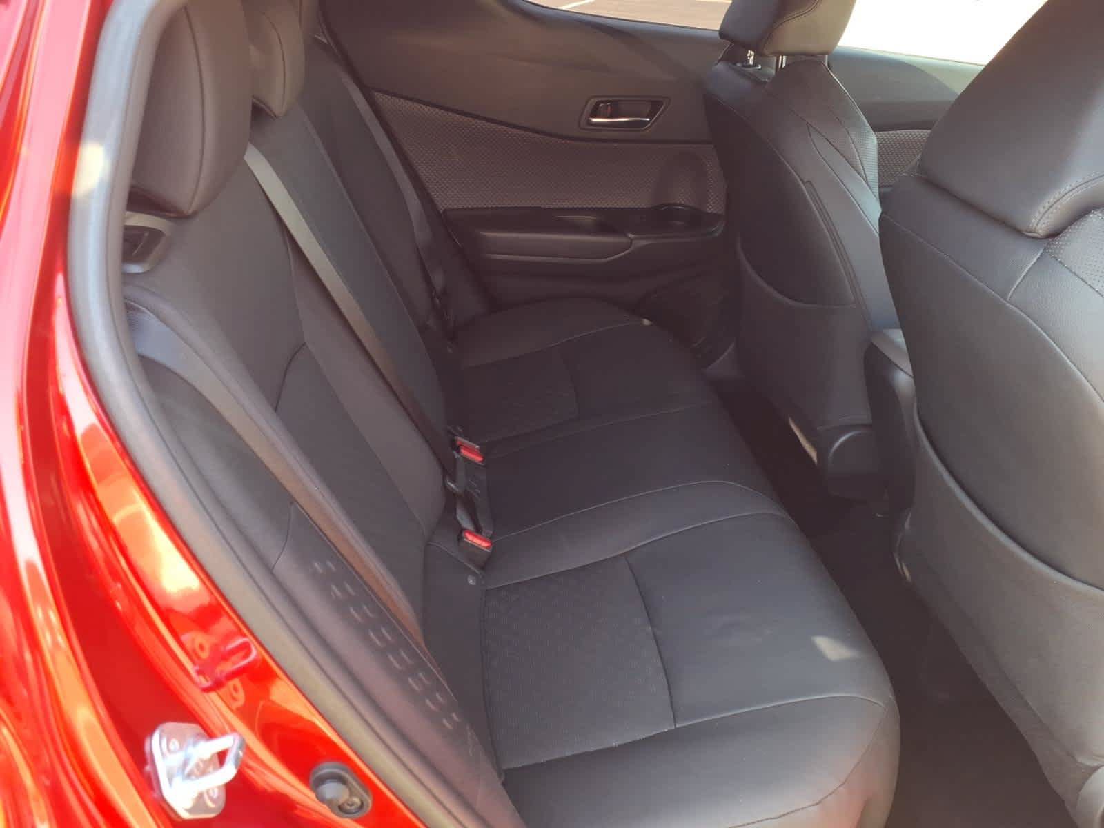 Used 2022 Toyota C-HR Limited FWD image 18