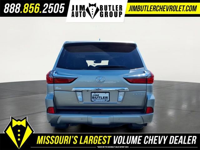 Used 2017 Lexus LX 570 4WD w/ Luxury Package image 27