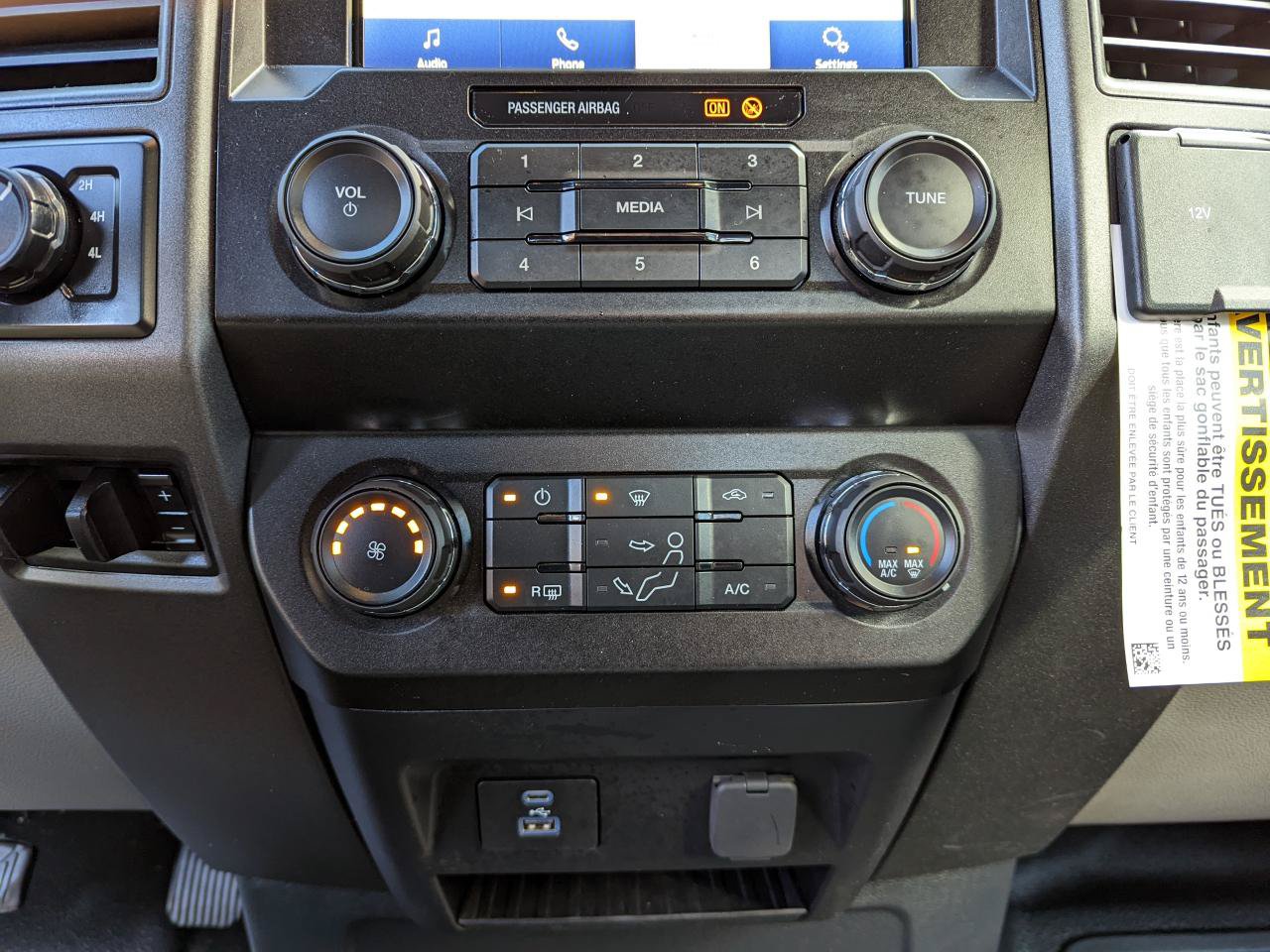 Used 2022 Ford F250 XL w/ Power Equipment Group AWD/4WD image 23