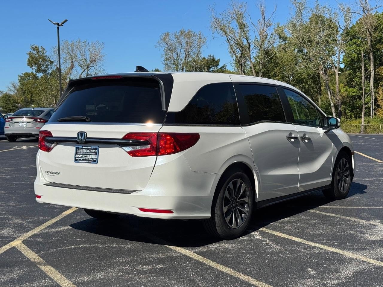 Certified 2023 Honda Odyssey EX-L image 3