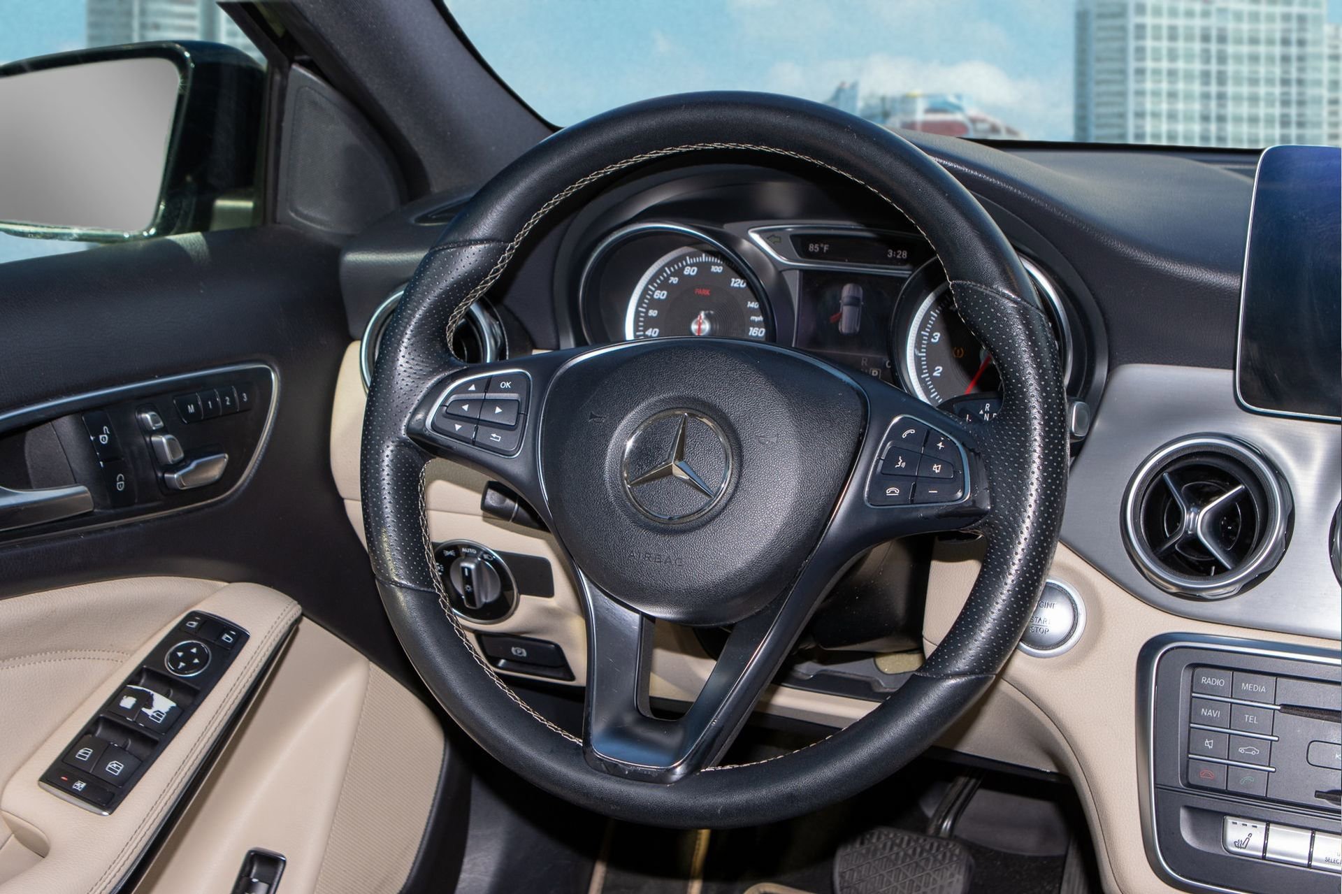 Used 2020 Mercedes-Benz GLA 250 w/ Multimedia Package image 21