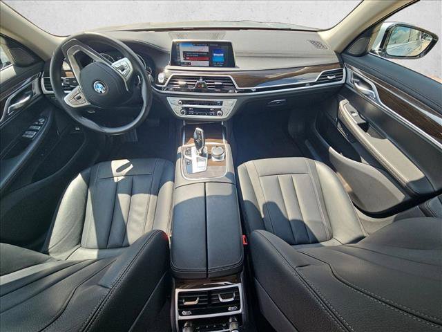 Used 2019 BMW 740i w/ Cold Weather Package RWD image 17
