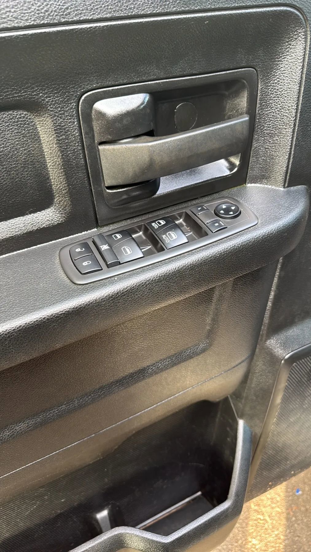 Used 2021 RAM 4500 Tradesman w/ Chrome Appearance Group image 11