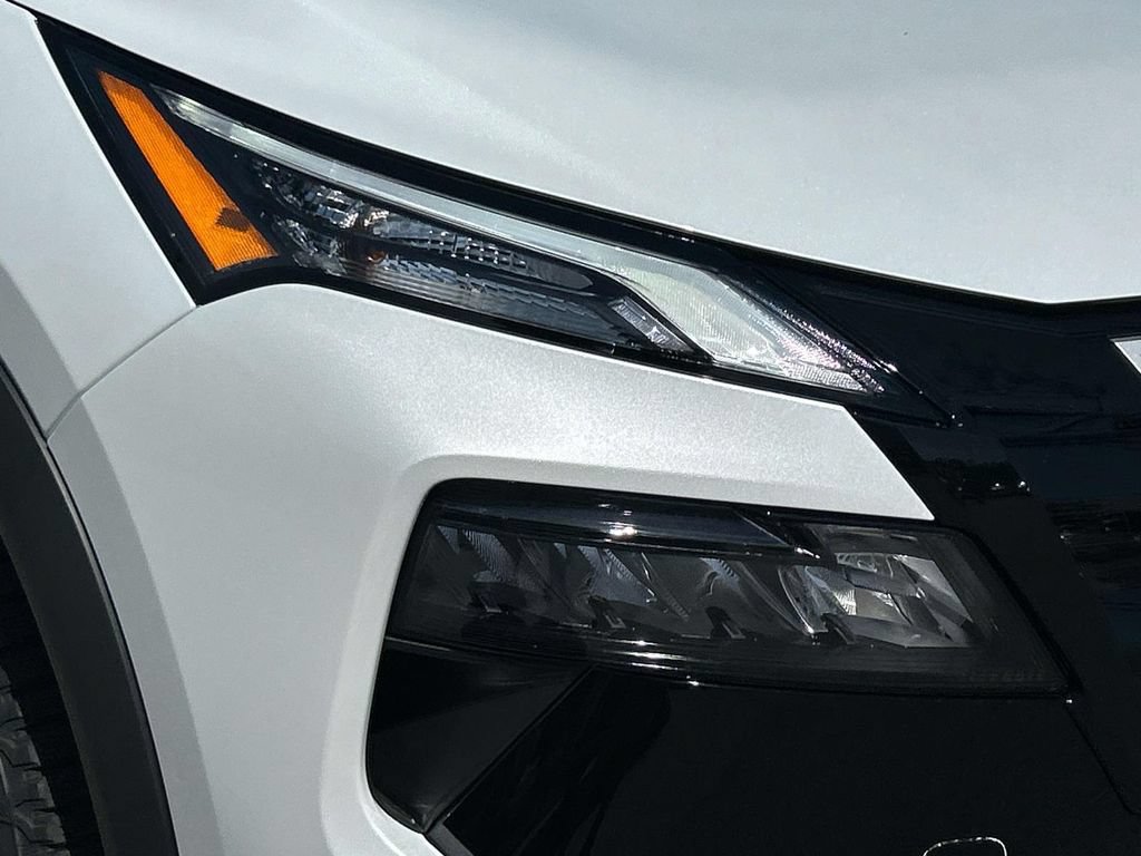 New 2026 Nissan Rogue SV AWD/4WD image 9