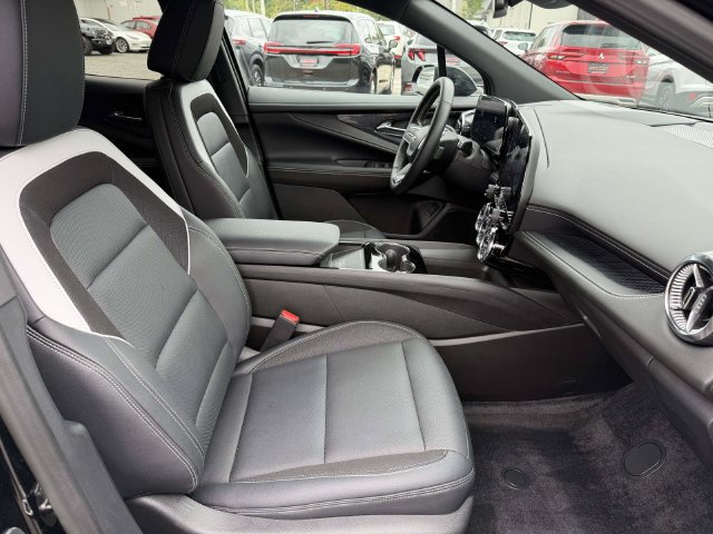 Used 2024 Chevrolet Blazer EV LT AWD/4WD image 10