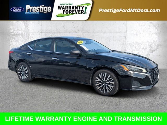 Used 2024 Nissan Altima 2.5 SV FWD image 1