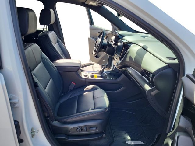 Used 2023 Chevrolet Traverse RS image 29