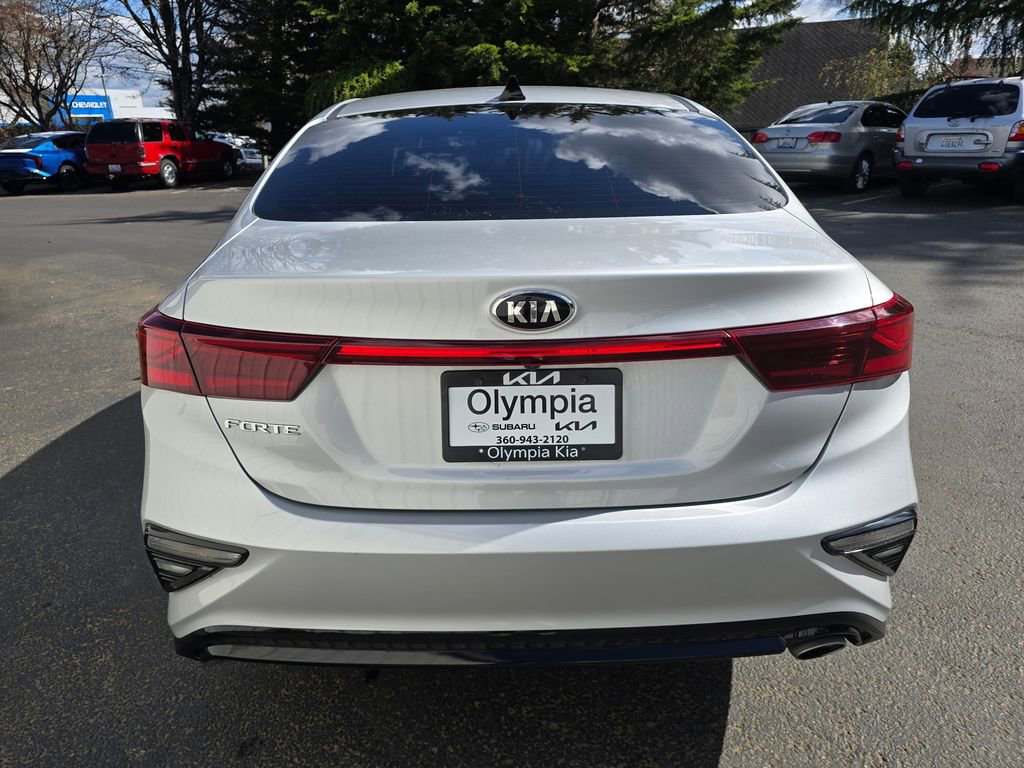 Certified 2021 Kia Forte LXS FWD image 5