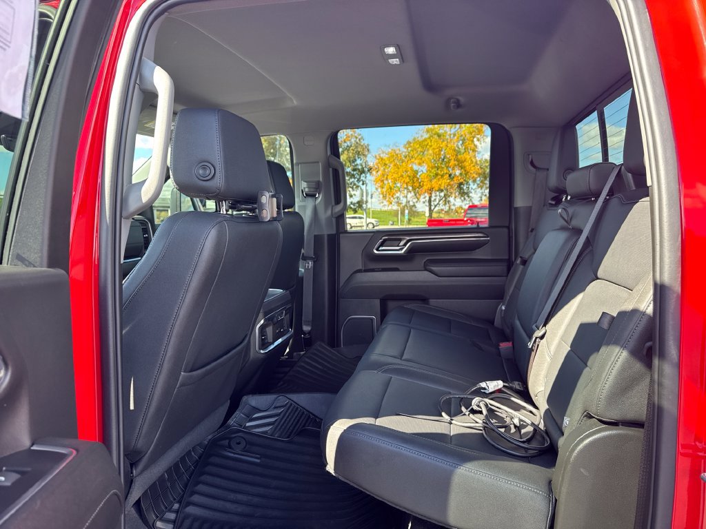 Used 2024 Chevrolet Silverado 2500 LTZ w/ LTZ Plus Package AWD/4WD image 9