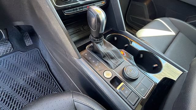 Used 2023 Volkswagen Atlas SE w/ Panoramic Sunroof Package AWD/4WD image 24