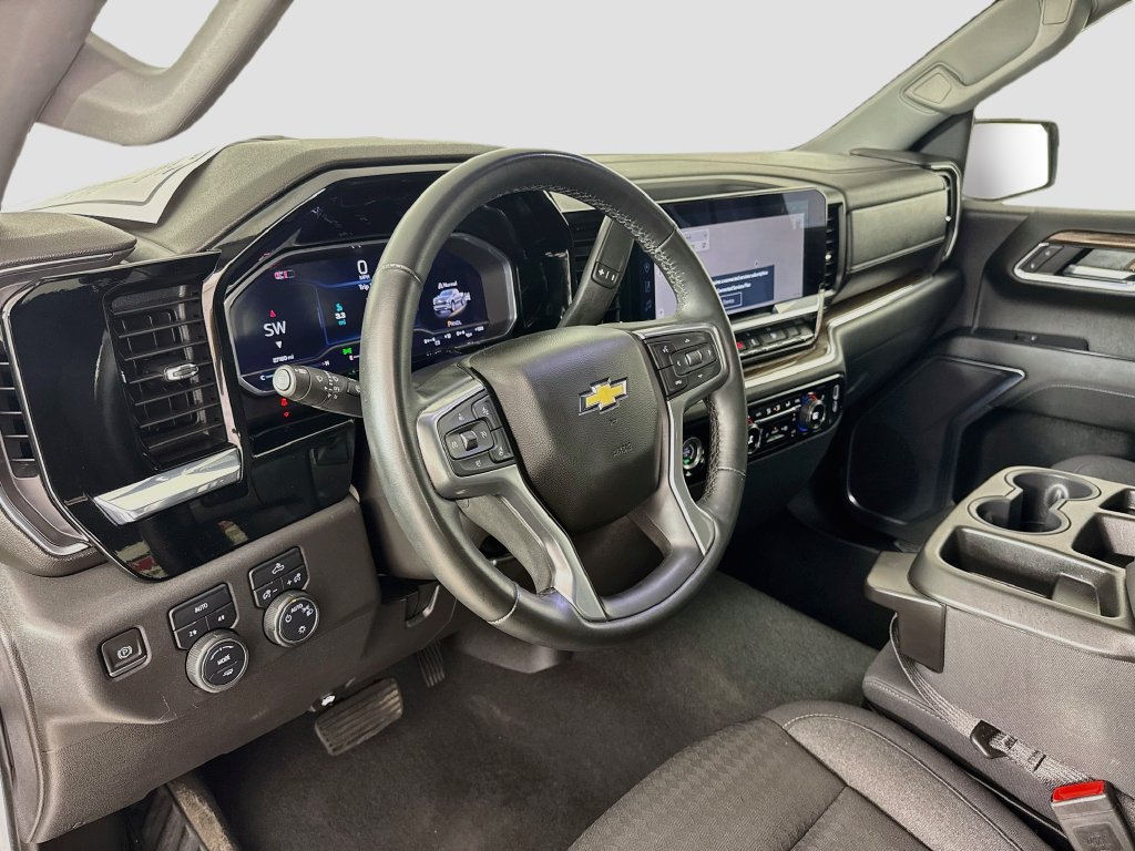 Certified 2024 Chevrolet Silverado 1500 LT AWD/4WD image 10